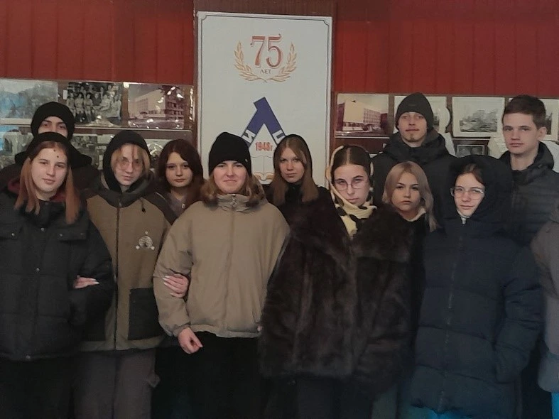  Экскурсия для учащихся математической школы, посвященная 100-летним научным журналам, фото5